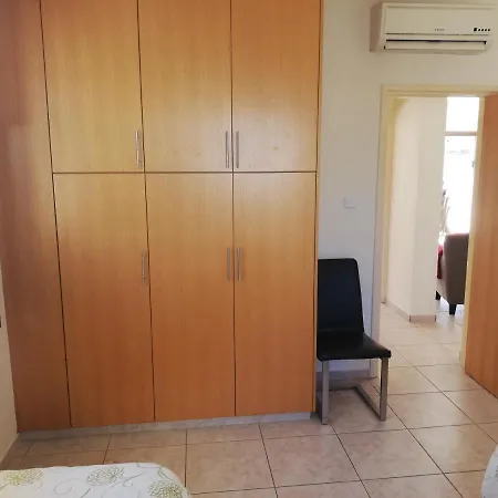Διαμέρισμα Lee Πρωταράς
